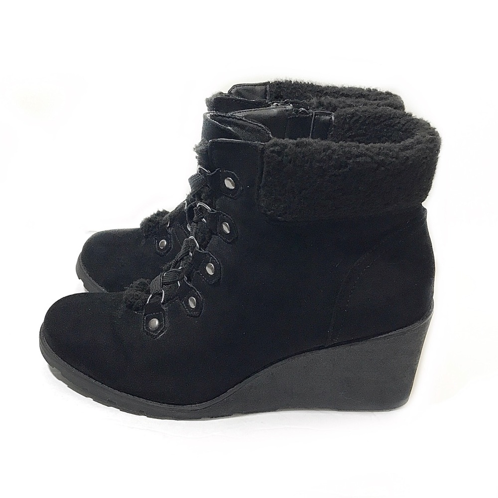 Torrid 12W Faux Suede Hiding Boot Wedge Shearling